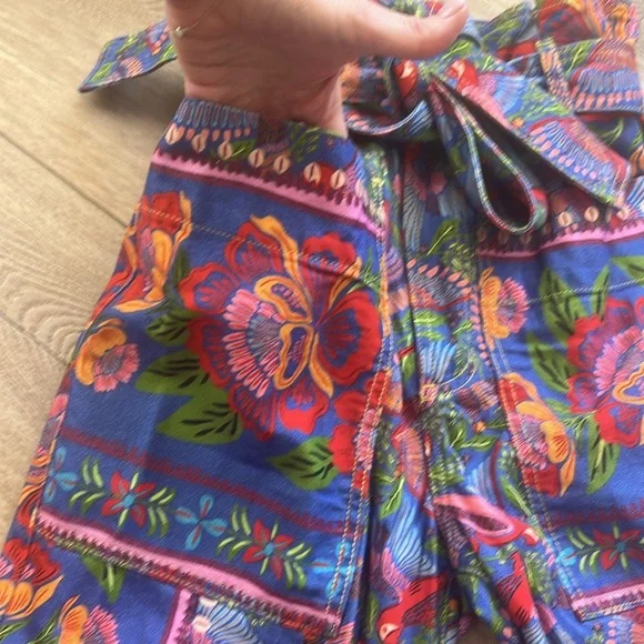 Farm Rio Blue Macaw Flight Pants NWT - Picture 4 of 13